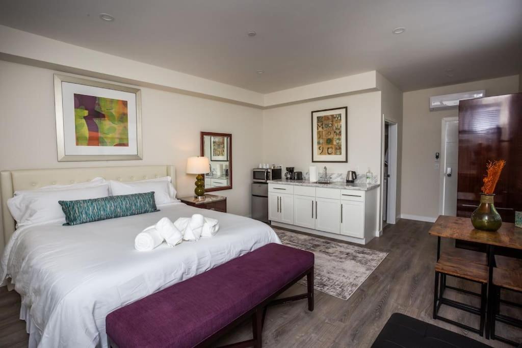 Next To San Diego Downtown - Cali King Size Studio Luaran gambar